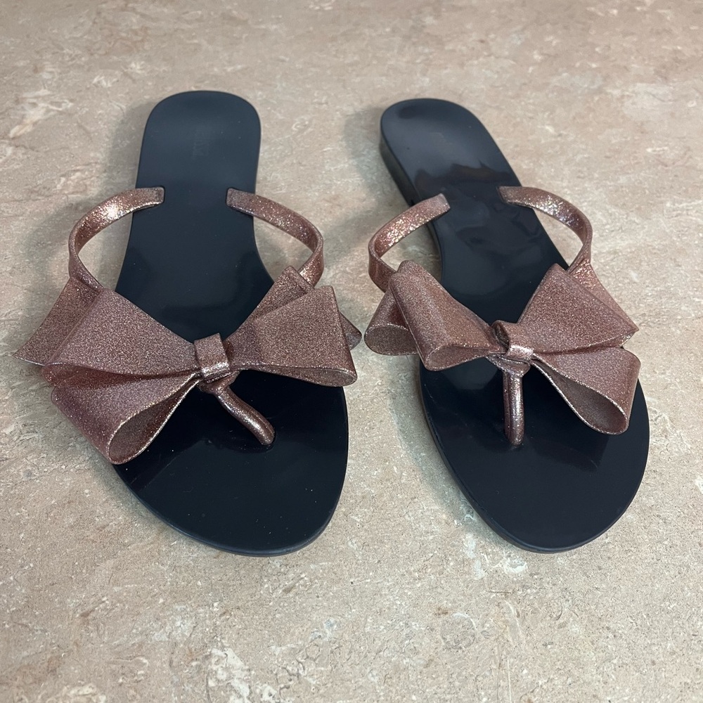 Melissa Women’s Glitter Bow Thong Sandals - Rose Bronze